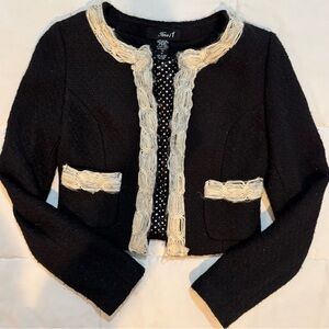 FIONI Clothing Elegant Black Jacket with Cream Details